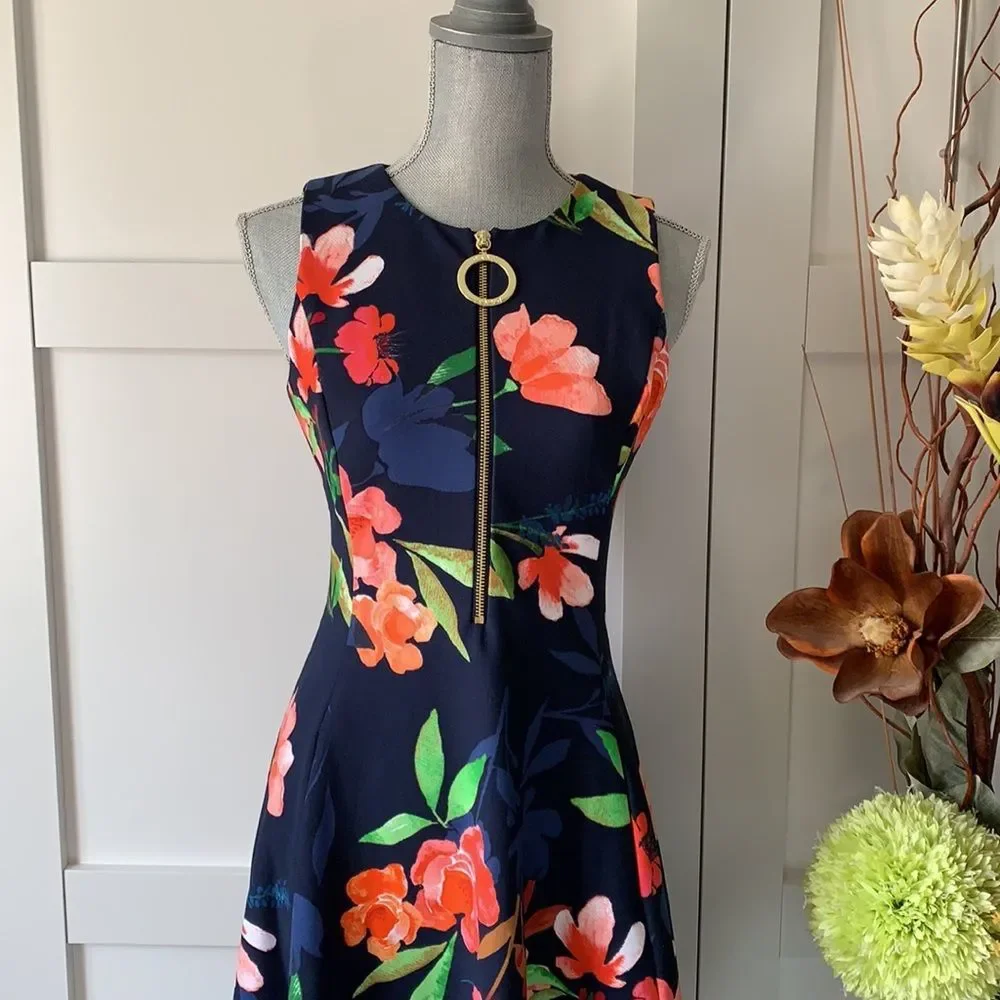 NEW DKNY fit and flare dress Size 4 US - Picture 2 of 10